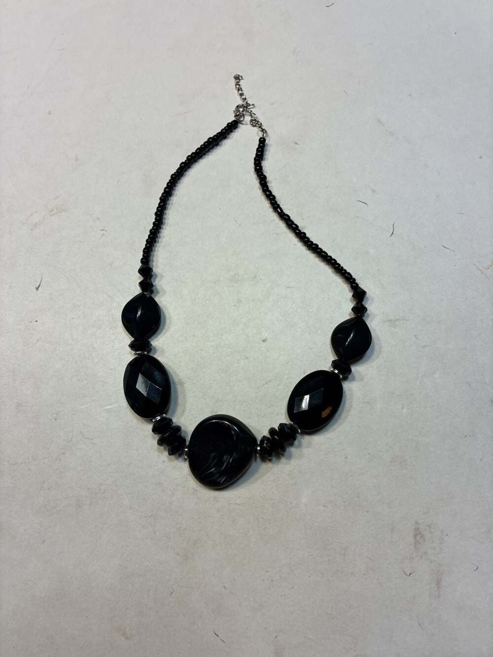 Unbranded Black Faceted Bead Statement Necklace Marbled Centerpiece